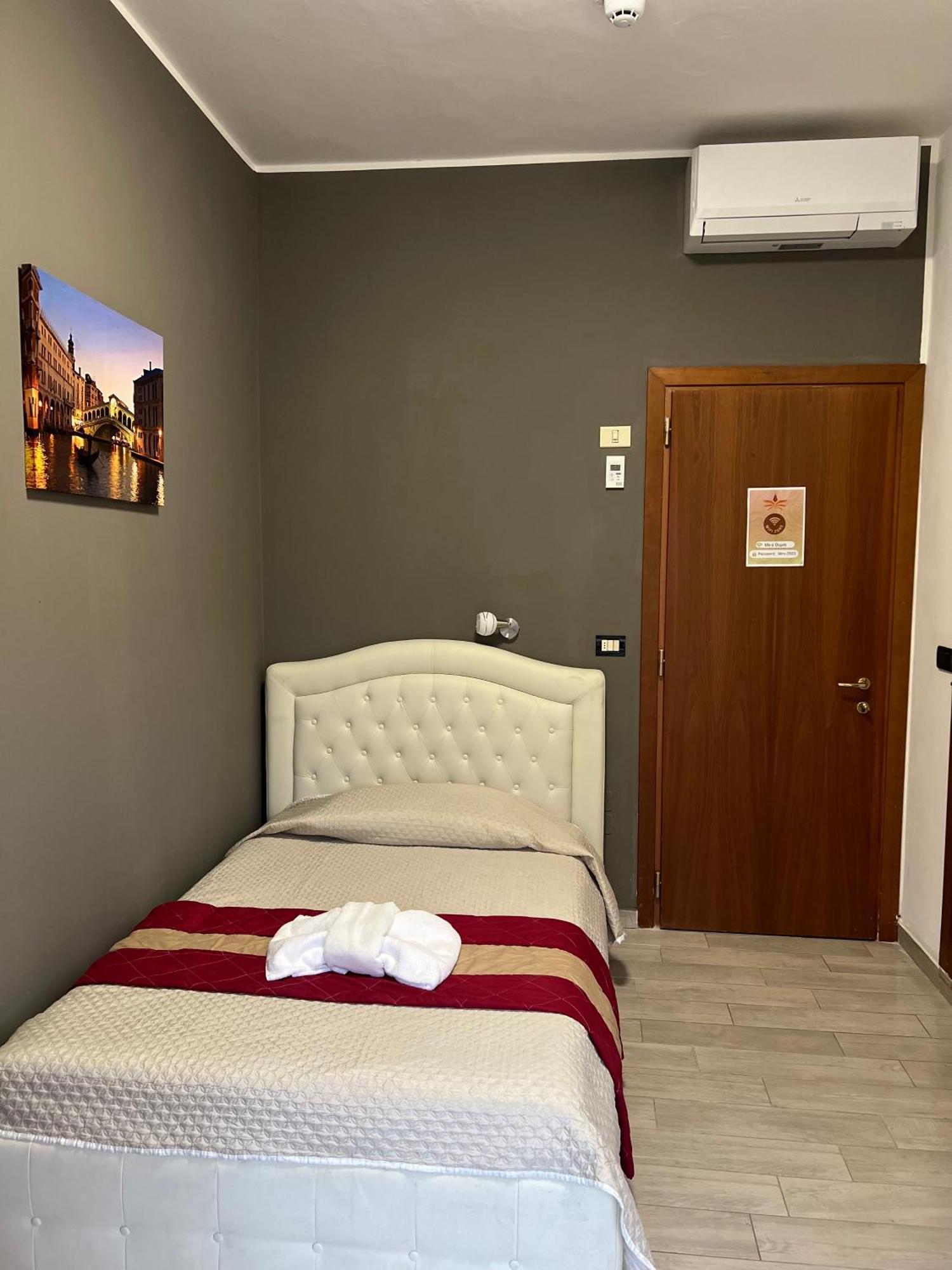 Hotel Miro Rimini Bagian luar foto